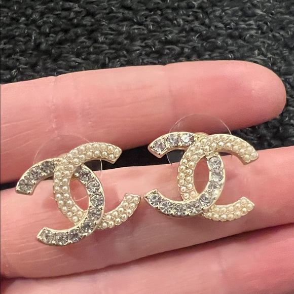 CHANEL Gold and Silver CC Earrings - Picture 10 of 11